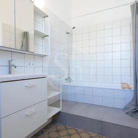 Hermoso Cerca De Plaza Universitat Apartment Barcelona