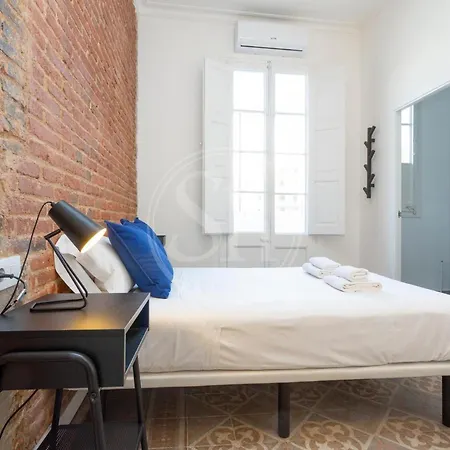 Hermoso Cerca De Plaza Universitat Apartment Barcelona